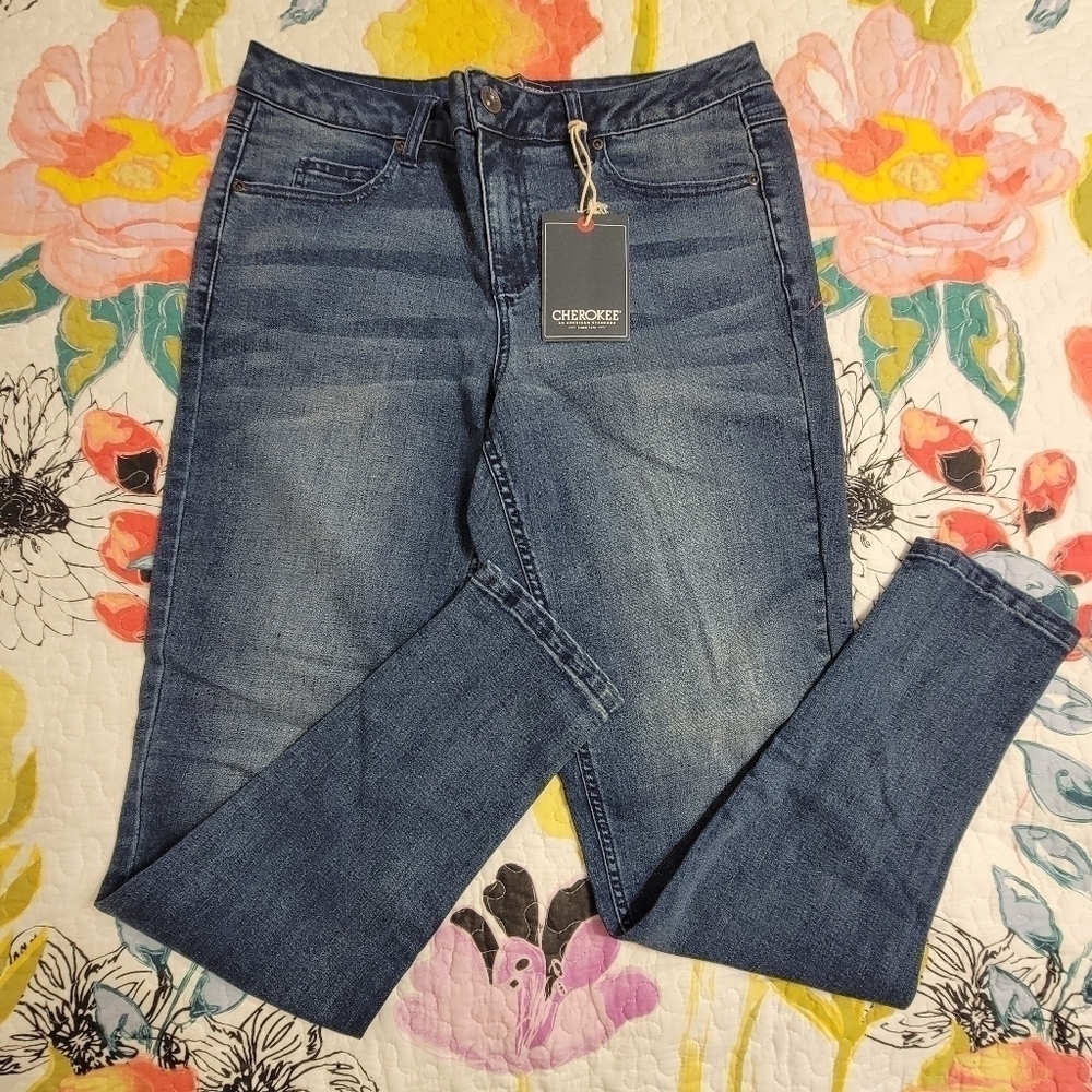 Cherokee Ladies Ankle Length Jeans